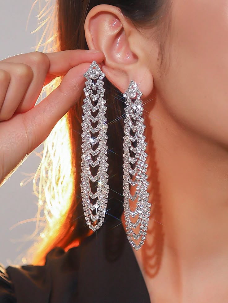 1pair-Glamorous-Rhinestone-Tassel-Drop-Earrings-For-Women-For-Daily-Decoration.jpeg