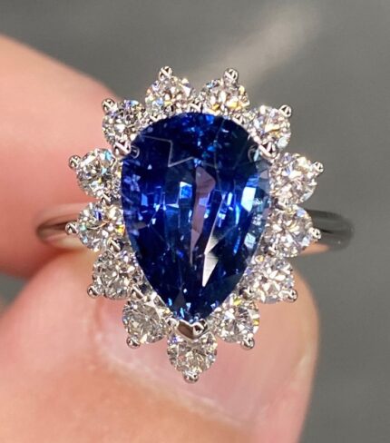 Flawless GIA Unheated Blue Sapphire & Diamond Platinum Ring