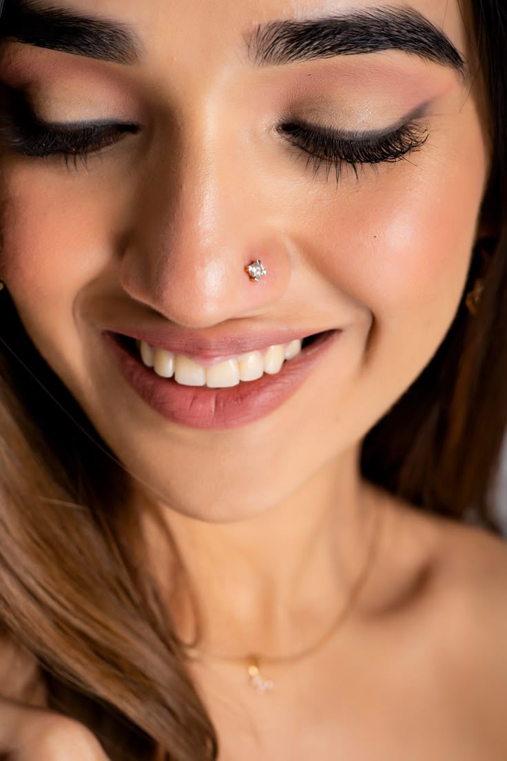 KuberBox-18k-Gold-and-Diamond-Heart-Pronged-Nose-Pin.jpeg