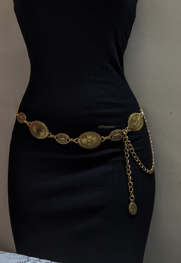 Metallic-gold-belt-style.jpeg