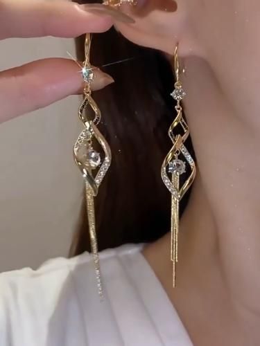 Diamond Drop Twisted Tassel Earrings 
